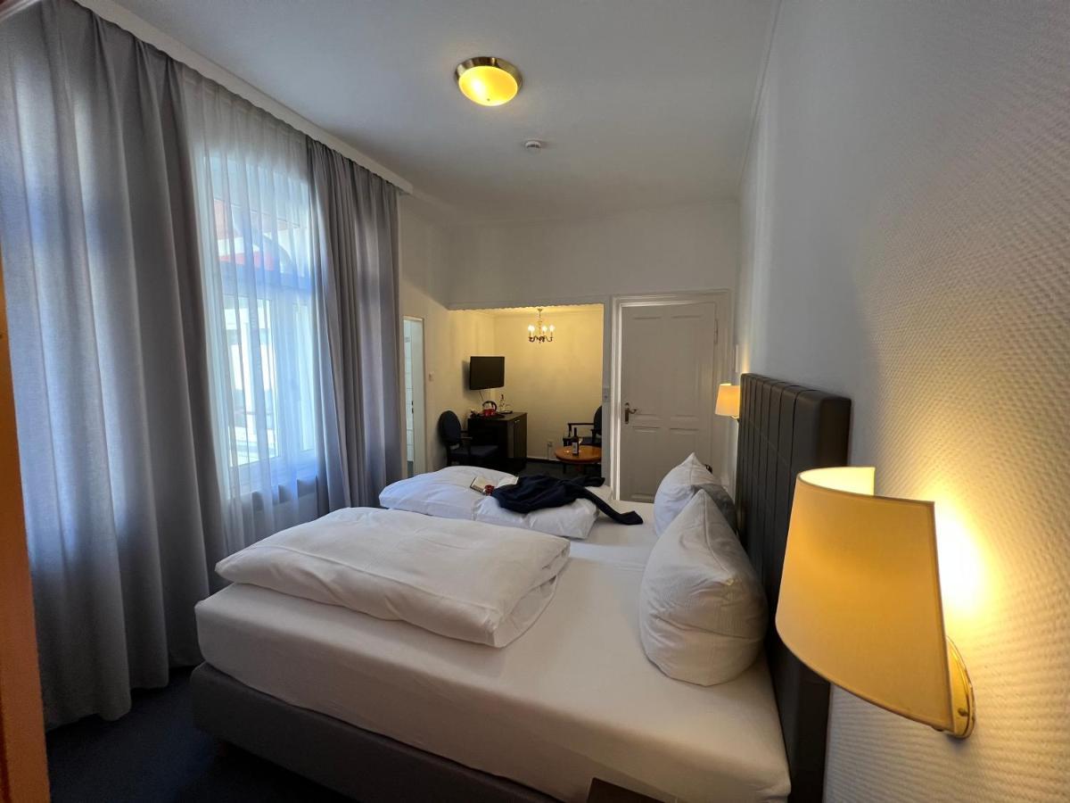 Hotel Zum Ritter St. Georg Heidelberg Ngoại thất bức ảnh