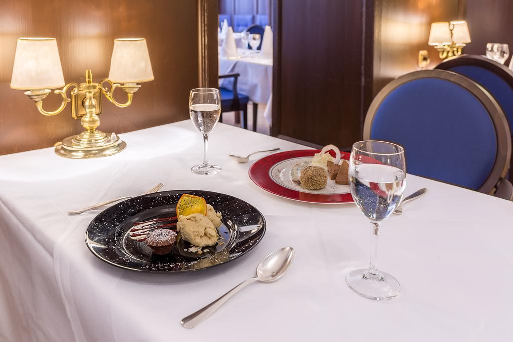 Hotel Zum Ritter St. Georg Heidelberg Ngoại thất bức ảnh
