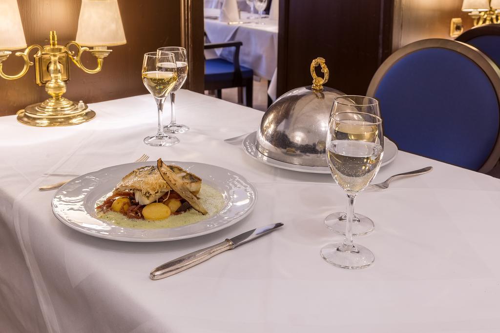 Hotel Zum Ritter St. Georg Heidelberg Ngoại thất bức ảnh