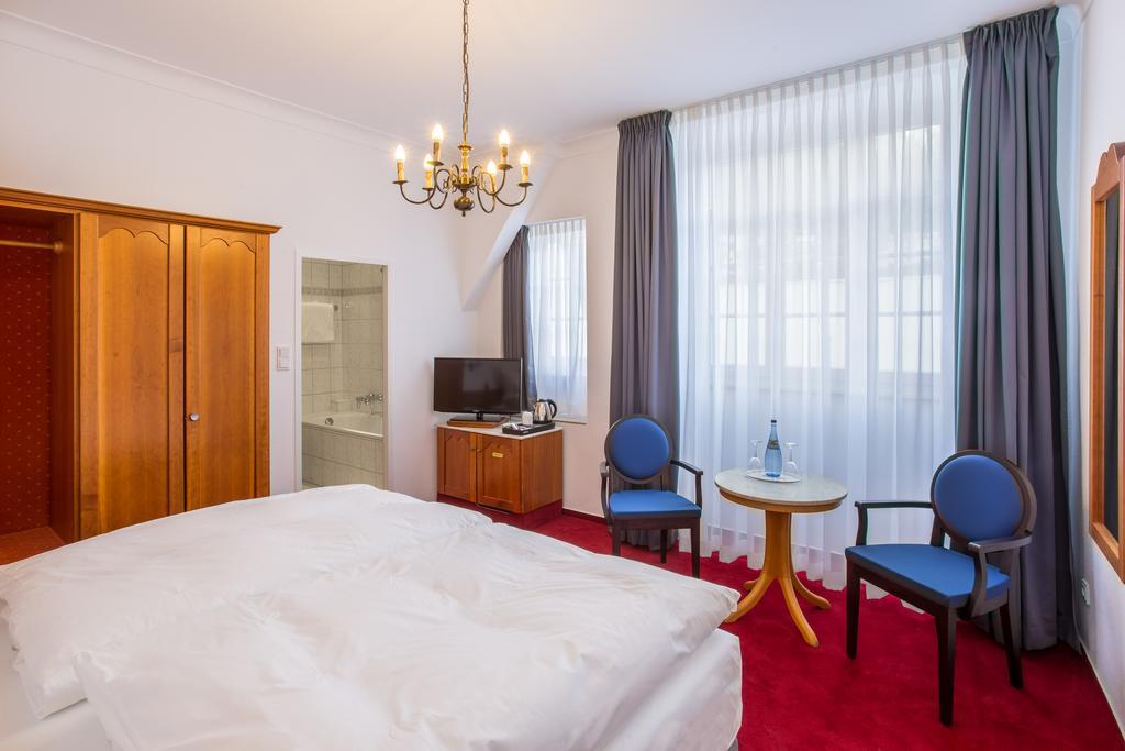 Hotel Zum Ritter St. Georg Heidelberg Ngoại thất bức ảnh